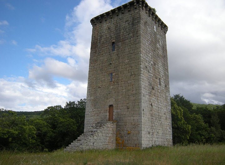 Fírbeda Defensive Tower, Spain